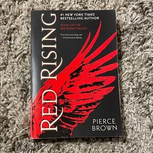 Red Rising by Pierce Brown Paperback Sci-Fi Dystopian Novel Book 1